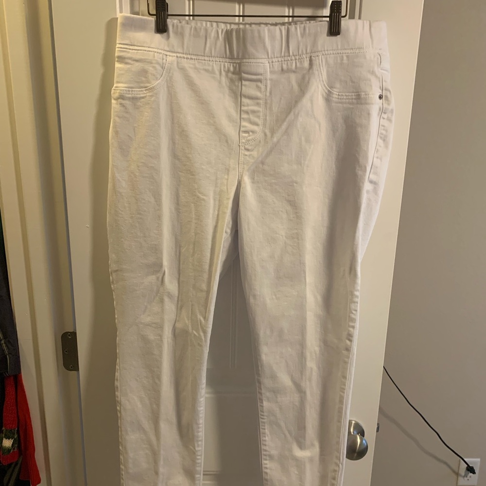 Old Navy size 16 white Rockstar Jeggings